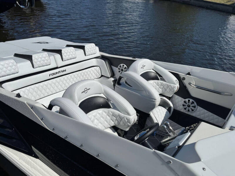 1989 FOUNTAIN 35 LIGHTNING Off Shore