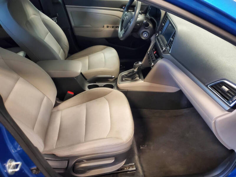 2018 Hyundai Elantra