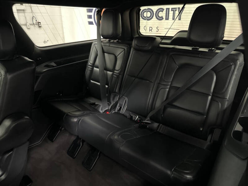 2023 Lincoln Navigator L Reserve