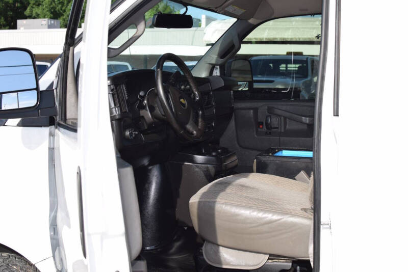 2020 Chevrolet Express 2500