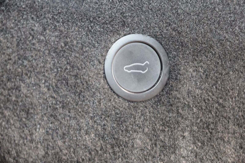 2022 Tesla Model S Plaid