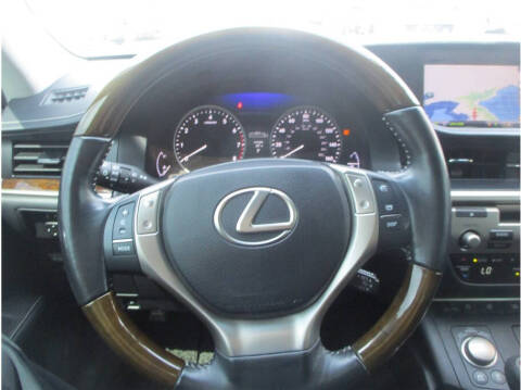 2015 Lexus ES 300h