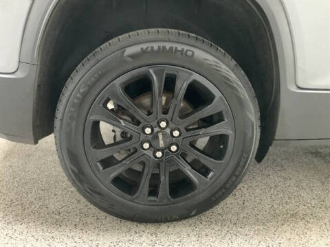 2022 GMC Acadia SLE