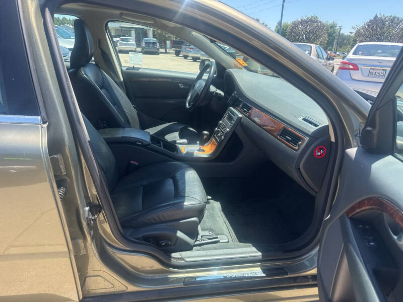 2009 Volvo V70 3.2