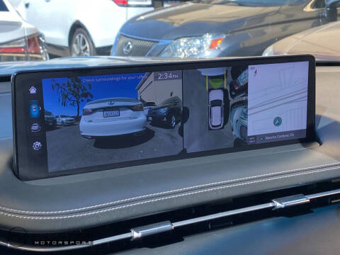 2023 Genesis GV70 2.5T Standard