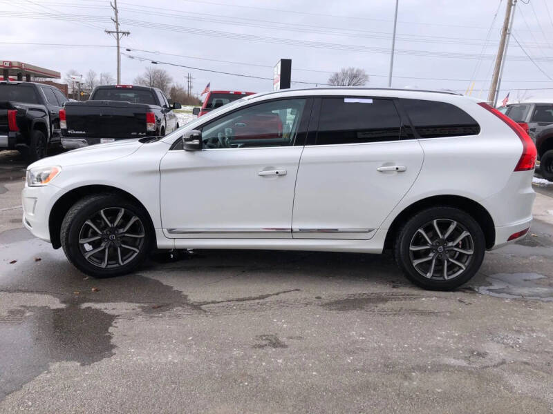 2017 Volvo XC60 T6 Dynamic