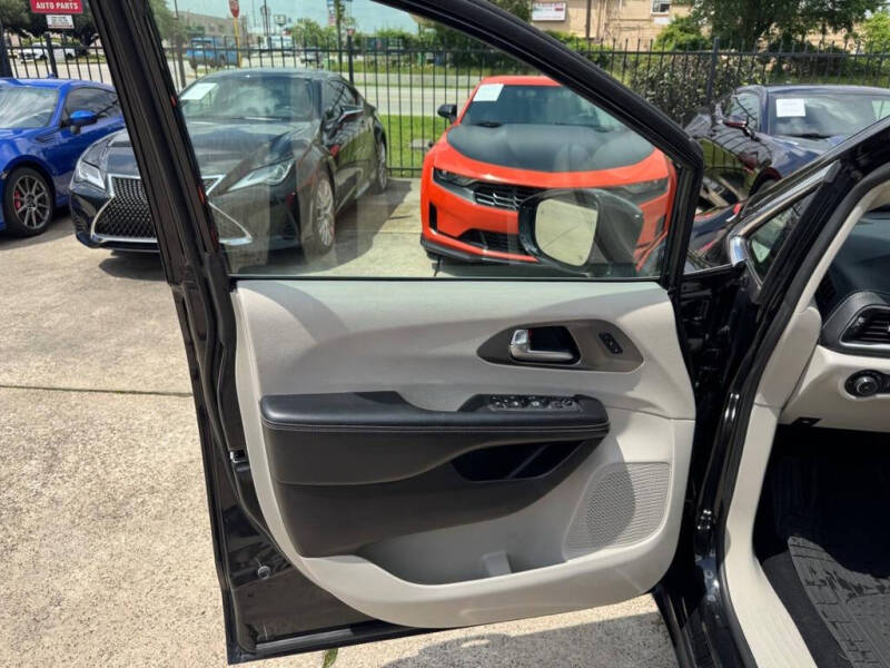 2021 Chrysler Pacifica Touring L