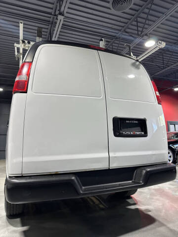 2019 Chevrolet Express 2500