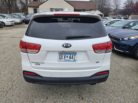 2016 Kia Sorento LX