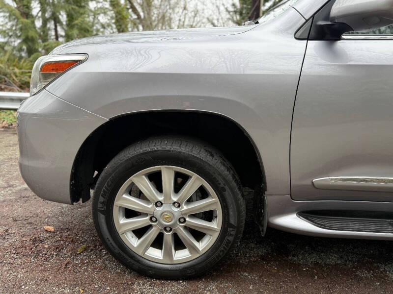 2009 Lexus LX 570