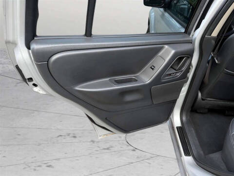 2002 Jeep Grand Cherokee Laredo