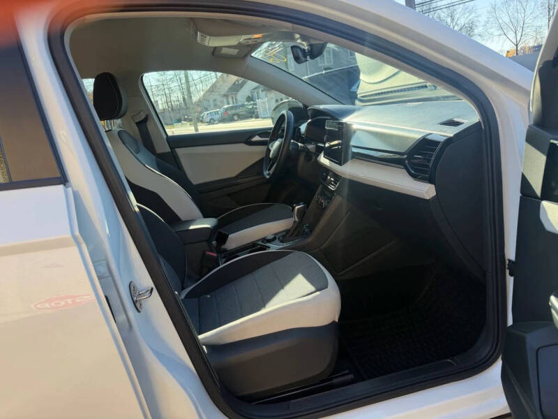 2025 Volkswagen Taos S 4Motion