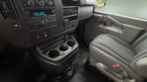 2024 GMC Savana 2500