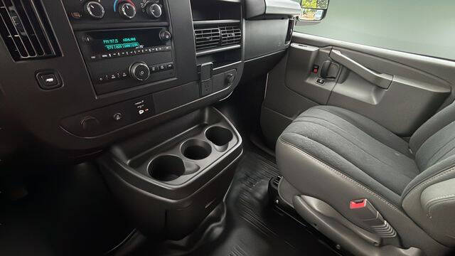 2024 GMC Savana 2500