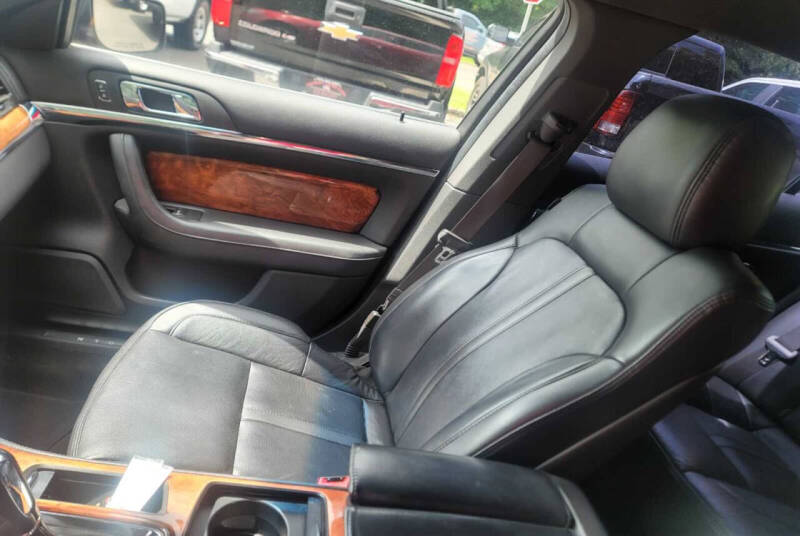 2014 Lincoln MKS