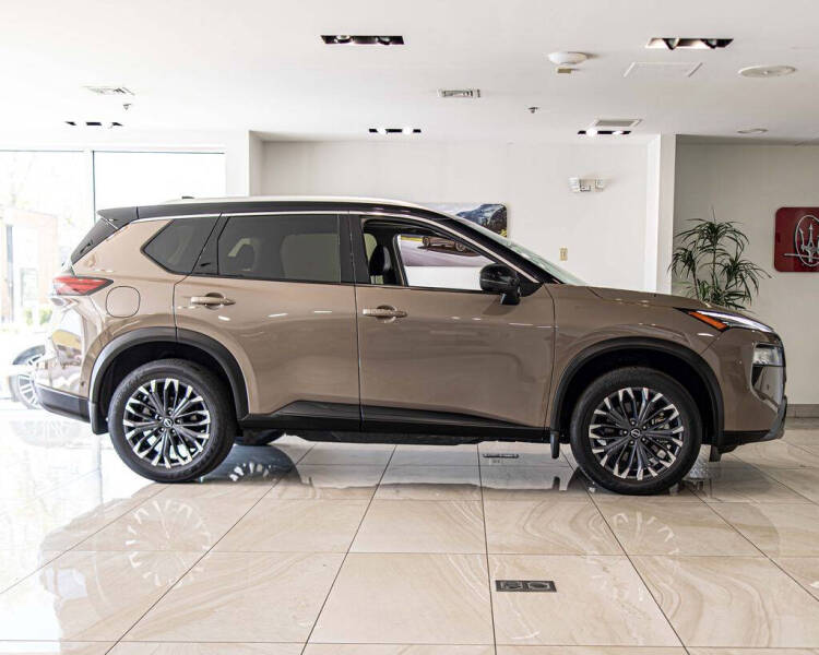 2025 Nissan Rogue SL