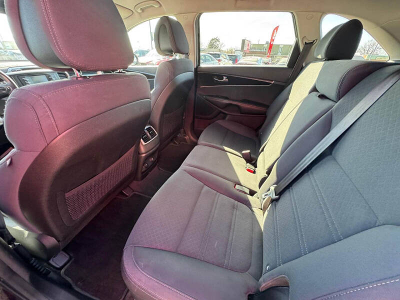 2016 Kia Sorento LX