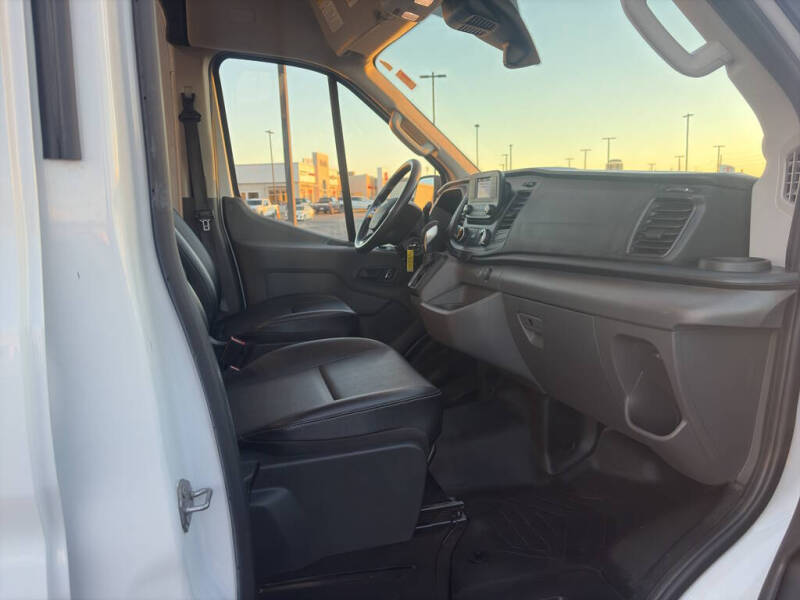 2024 Ford Transit 250