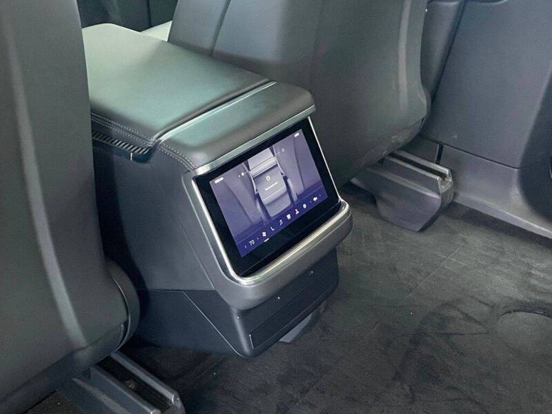 2022 Tesla Model X Plaid