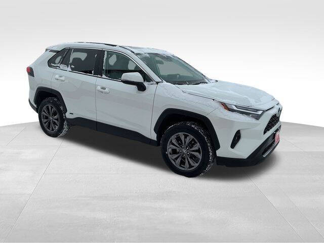 2022 Toyota RAV4 Hybrid XLE Premium