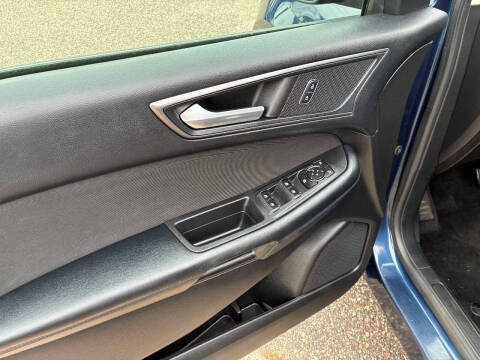 2017 Ford Edge SE