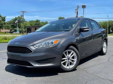 2015 Ford Focus for sale at MAGIC AUTO SALES in Little Ferry NJ