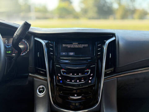 2018 Cadillac Escalade Platinum