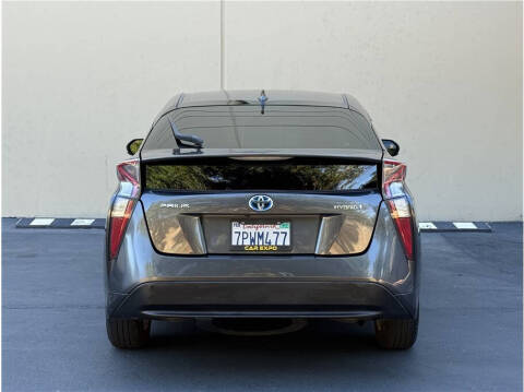 2016 Toyota Prius Two