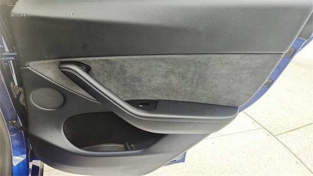 2025 Tesla Model Y Long Range