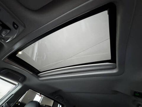 2013 Toyota Sienna SE 8-Passenger