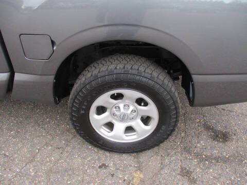 2023 Nissan Titan SV