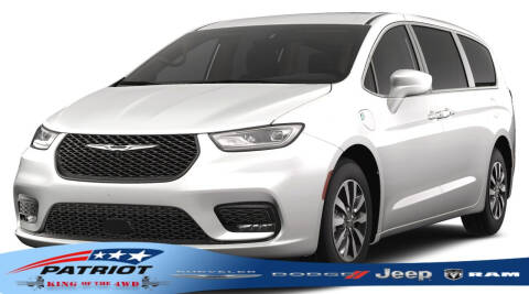 2023 Chrysler Pacifica Plug-In Hybrid for sale at PATRIOT CHRYSLER DODGE JEEP RAM in Oakland MD