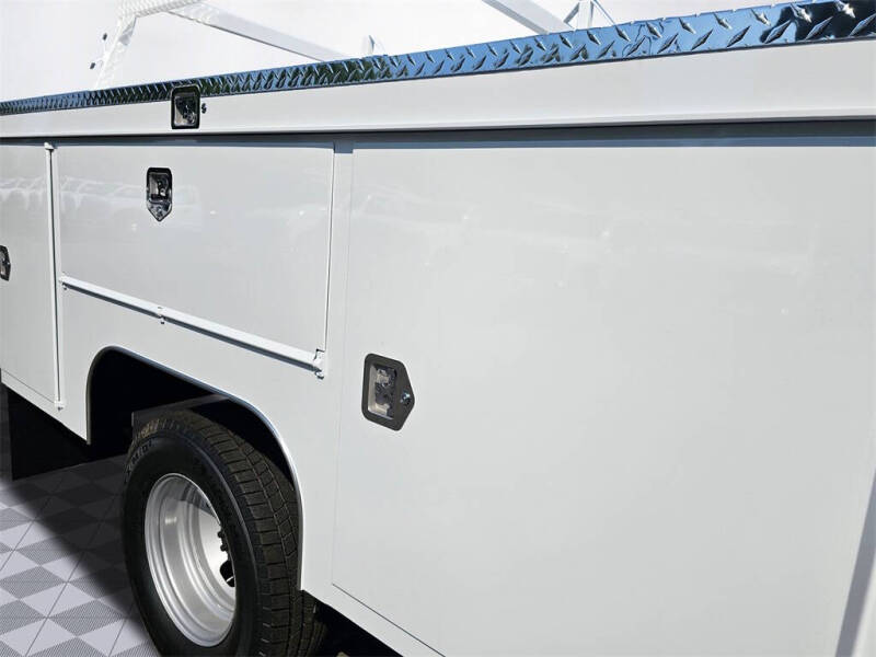 2025 Ford F-350 Super Duty XL