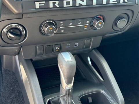 2025 Nissan Frontier SV