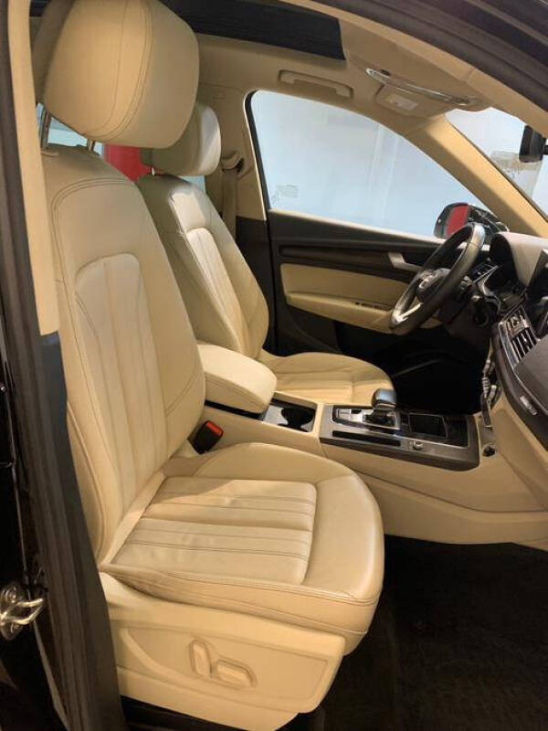 2023 Audi Q5 quattro Premium 40 TFSI