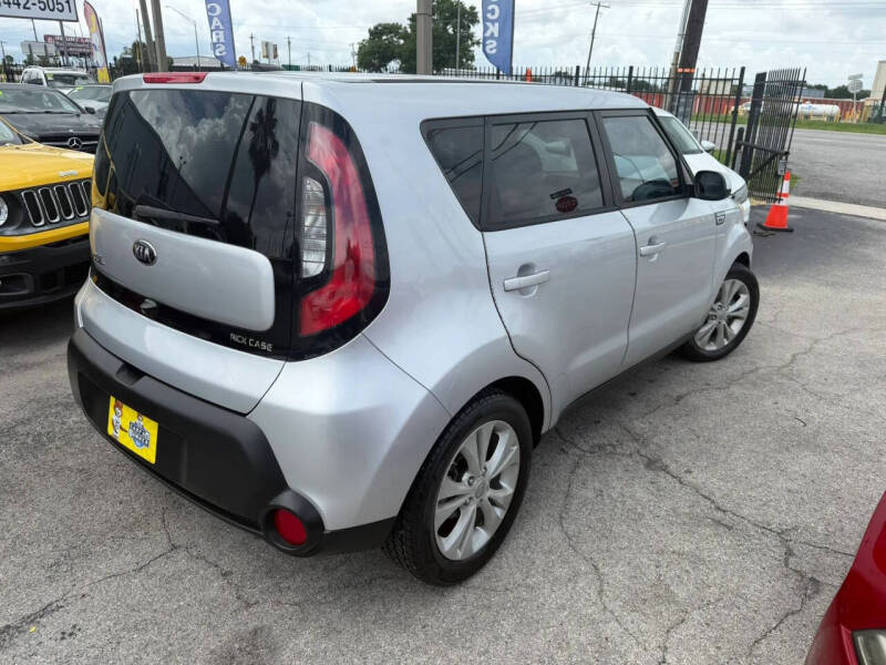 2015 Kia Soul +