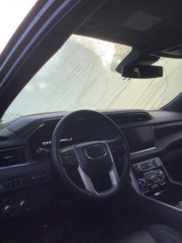 2023 GMC Yukon Denali