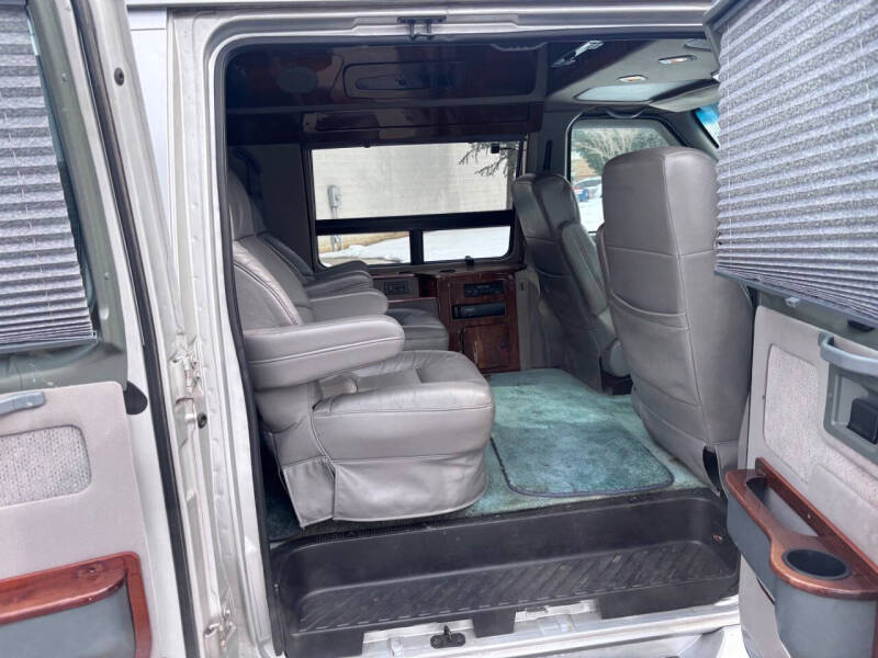2000 Ford E-Series E-150