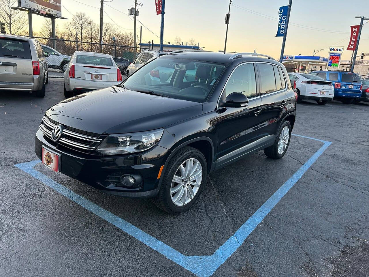 2012 Volkswagen Tiguan for sale at Chicago Auto House in Chicago, IL