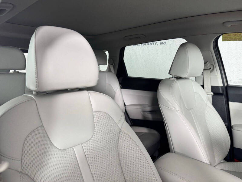 2024 Kia Sorento X-Line EX