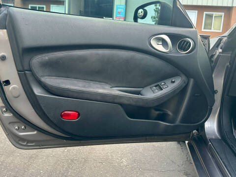 2009 Nissan 370Z Touring