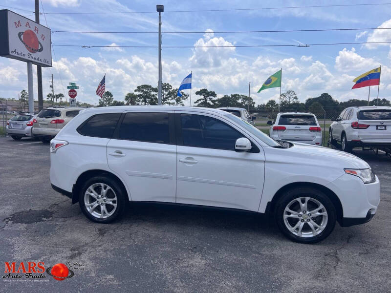 2014 Mitsubishi Outlander SE