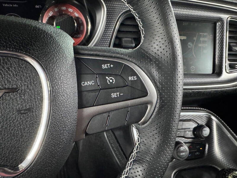 2015 Dodge Challenger SRT Hellcat
