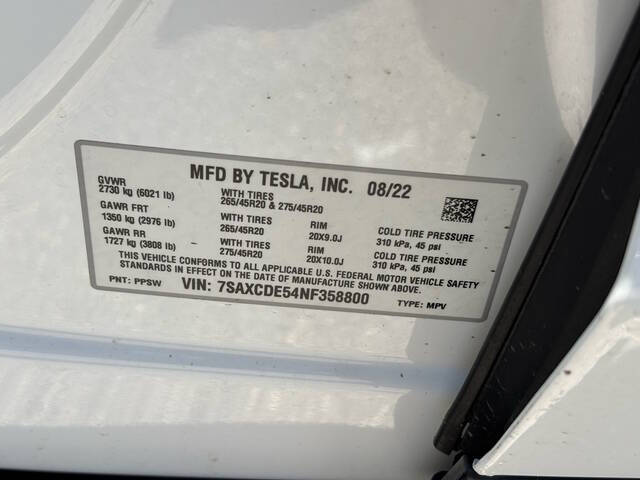 2022 Tesla Model X 29