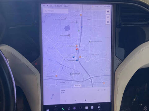 2019 Tesla Model X Standard Range
