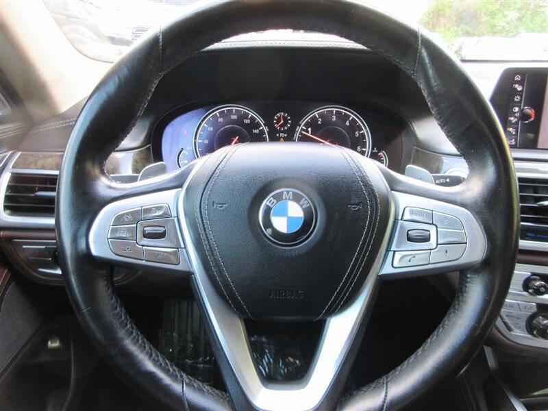 2017 BMW 7 Series 740i