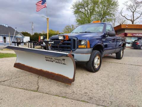 2006 Ford F-250 Super Duty for sale at Lamarina Auto Sales in Dearborn Heights MI