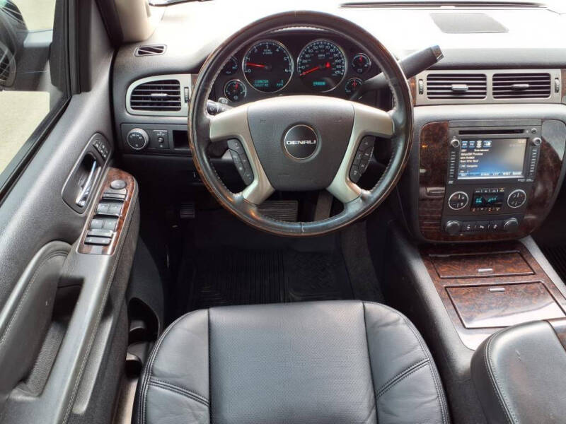 2012 GMC Yukon Denali