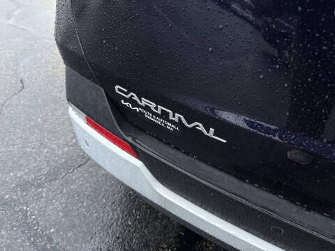 2025 Kia Carnival LXS