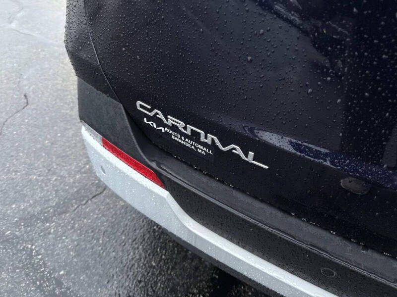 2025 Kia Carnival LXS